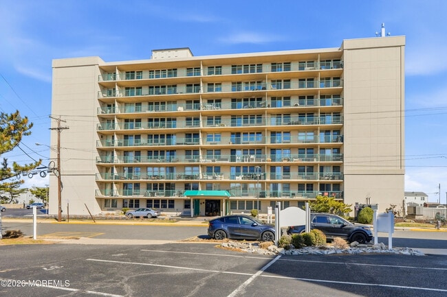 Building Photo - 480 Ocean Ave N