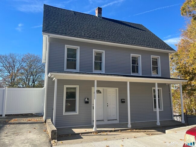 Building Photo - 120 Jewett St