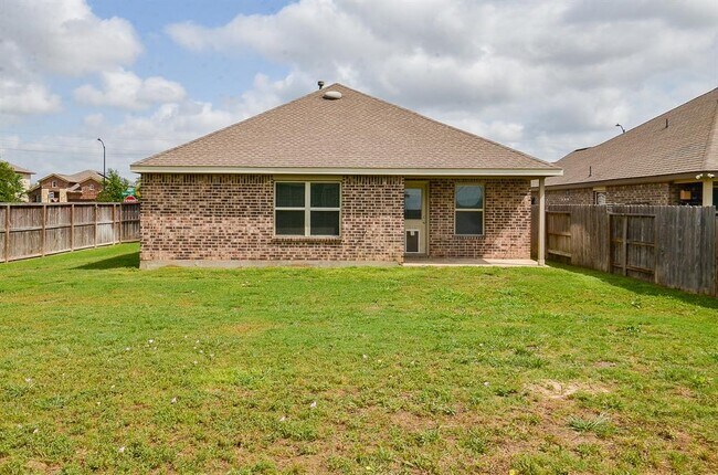 Building Photo - 23019 Tindarey Falls Ln