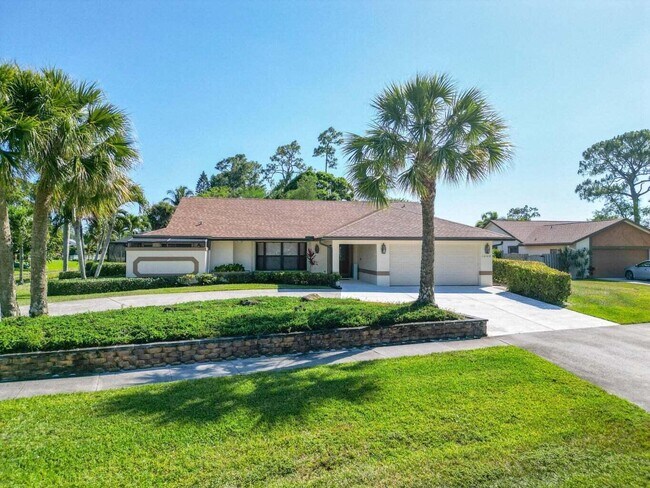 Building Photo - 14148 Paddock Dr