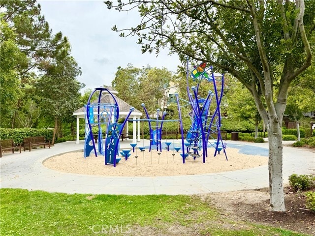 Building Photo - 41 Clifford Ln