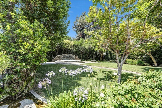 Building Photo - 1120 Encanto Dr