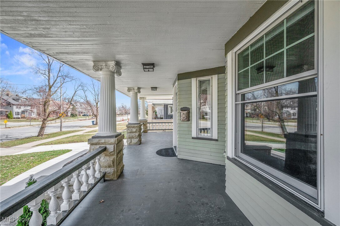 Building Photo - 9715 Clifton Blvd