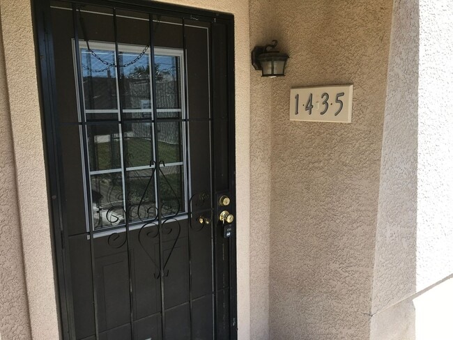 Building Photo - Downtown Downstairs Income Restricted Single Level ADU Accessible Unit