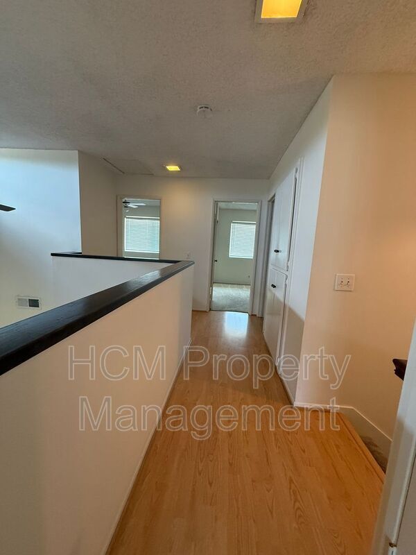 Building Photo - 9 Goldenbush