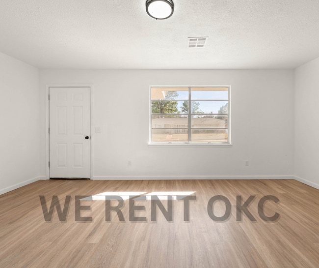 Building Photo - 16391 Lynn St