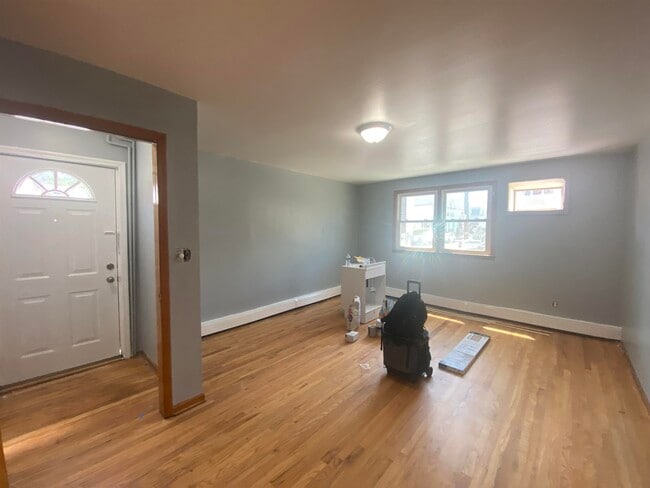 Building Photo - 468 Avenue A