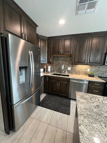 HIGH END NEAR NEW APPLIANCES - 777 Harrah Way