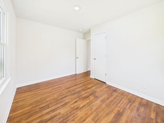 Building Photo - 1706 Catalina Dr