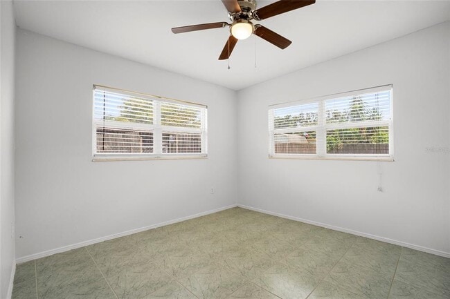 Building Photo - 512 Langford Cir