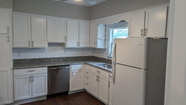 Building Photo - 709 N Fayette St