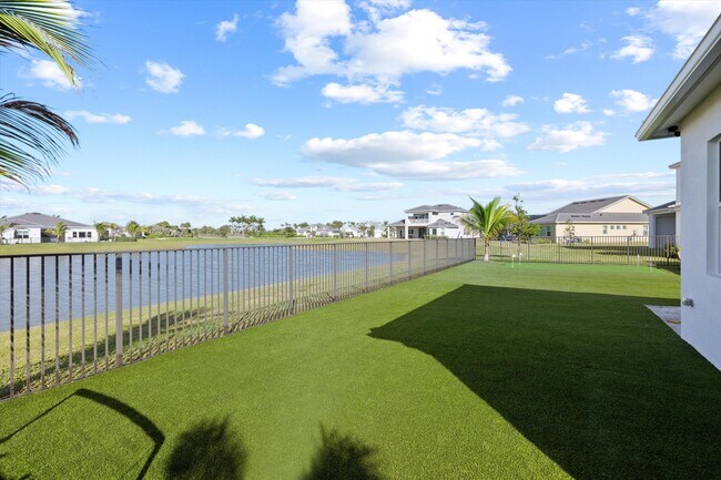 Building Photo - 4727 Estates Cir