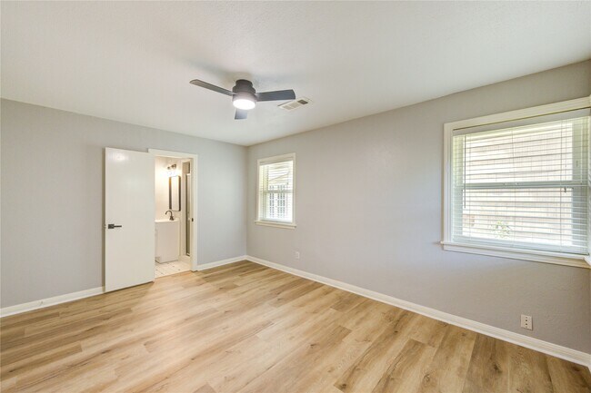 Building Photo - 3402 Gannett St