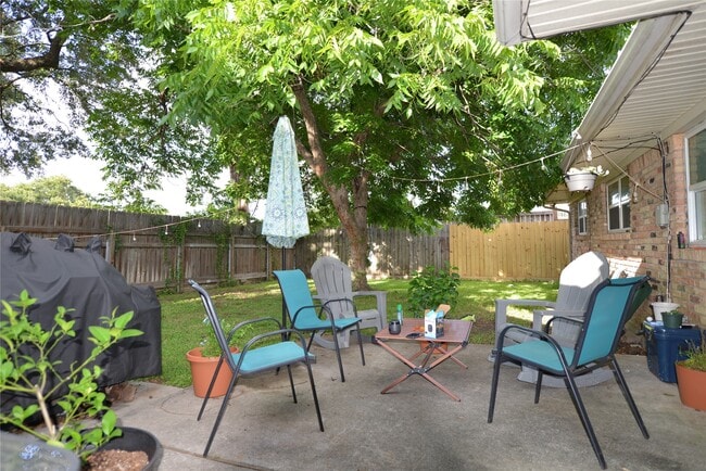 Building Photo - 5118 Lymbar Dr