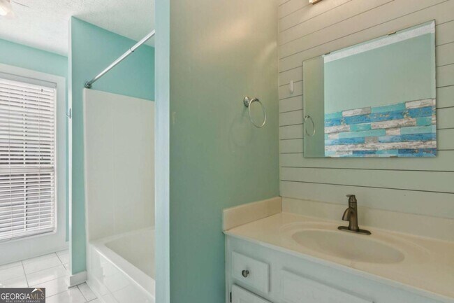 Building Photo - 2275 Eagle Pointe Ct NW