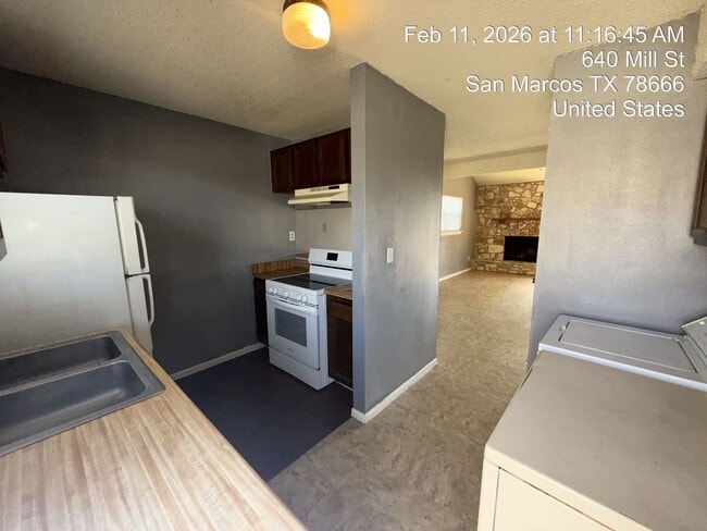 Building Photo - 640 Mill St