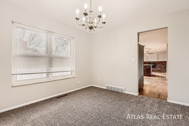 Building Photo - 2994 Whileaway Cir E