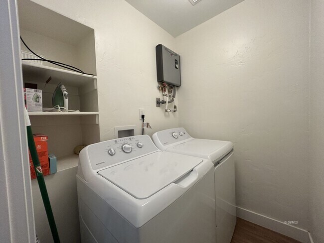 Building Photo - 309 S 600 E