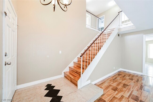 Building Photo - 109 Elegante Way