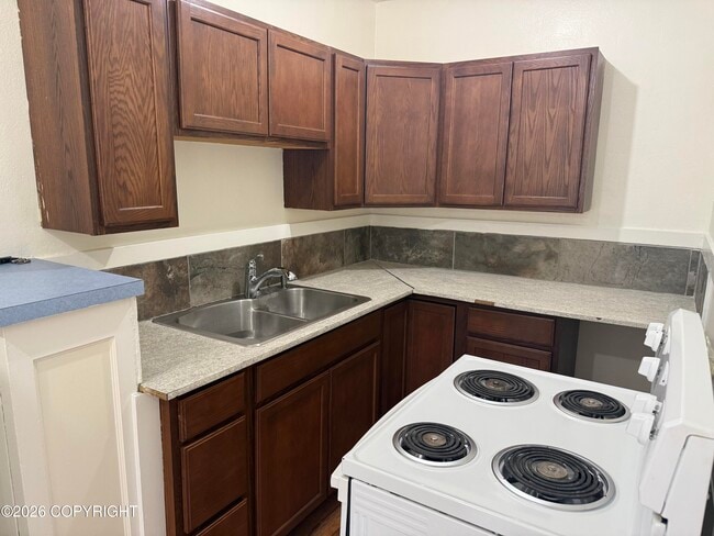 Building Photo - 436 Main St