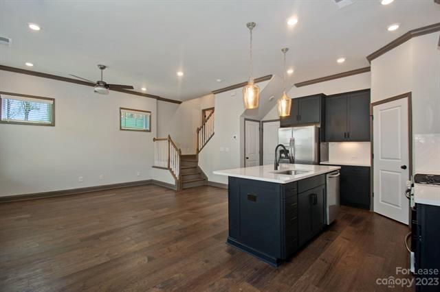 Building Photo - 6311 Southgrove St