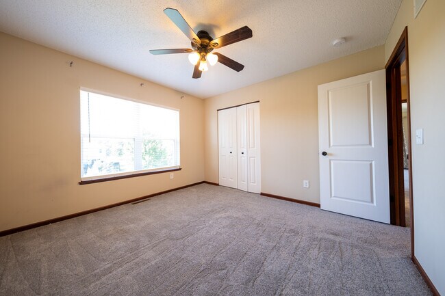 Building Photo - 16549 Dodd Ln