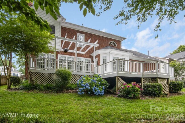 Building Photo - 20107 N Cove Rd