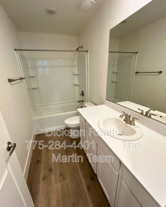 Building Photo - 1933 Muscovite Dr