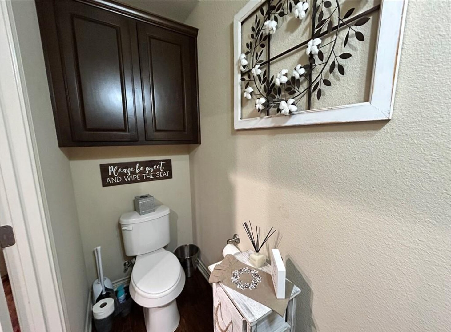 Building Photo - Spacious 2 Bed/2.5 Bath Condo in Gateway Villas!