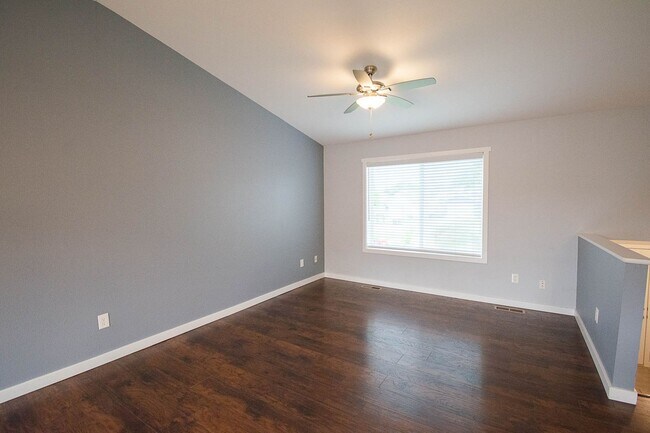 Building Photo - Gorgeous 4br home on nice lot with no backyard neighbors!