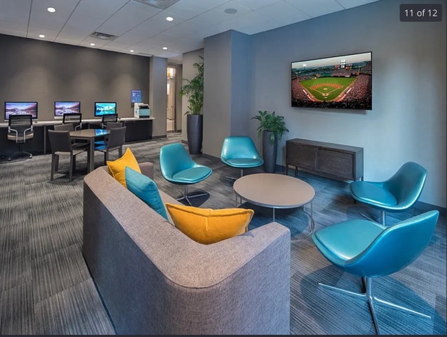 Building Photo - 1122 N Dearborn St