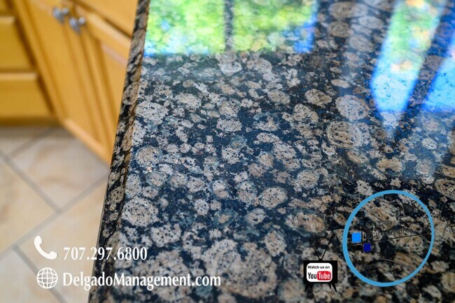 Building Photo - Completely remodeled Glen Cove 5 bed home