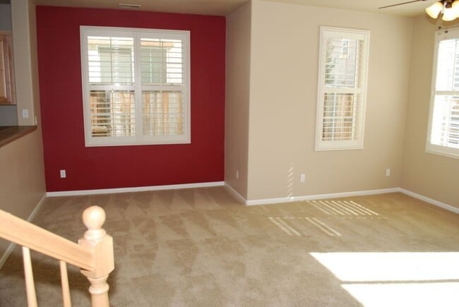 Building Photo - 8415 Oliva Rd