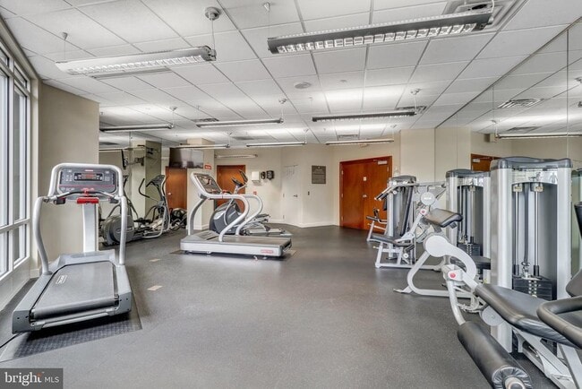 Building Photo - 11760 Sunrise Valley Dr