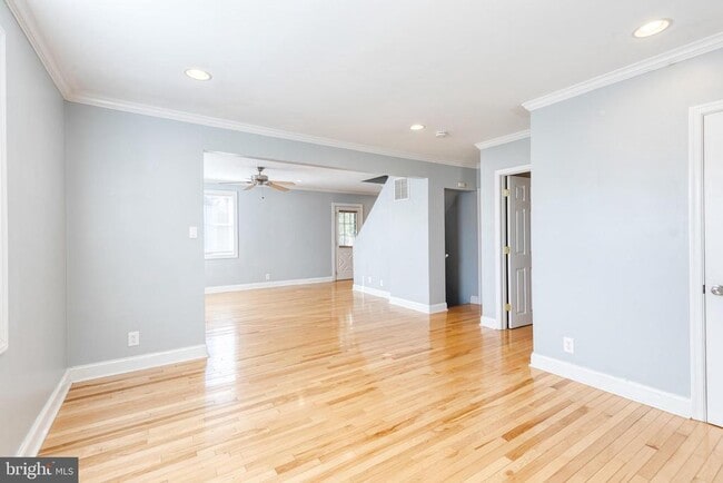 Building Photo - 2103 Southern Ave