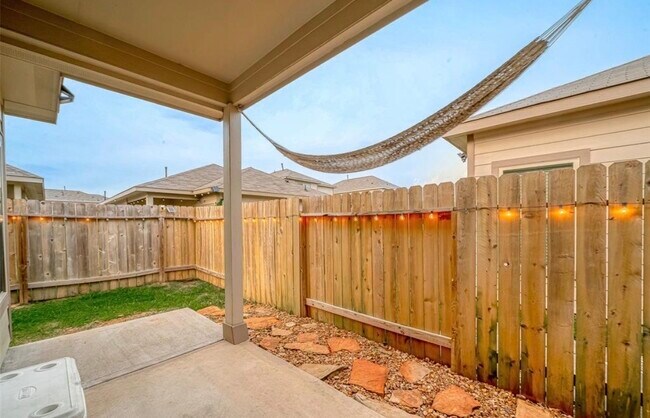 Building Photo - 6409 Hollock Meadows Ln