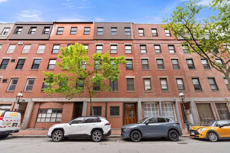 Building Photo - 117 Fulton St