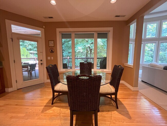 Building Photo - Forest-View Luxury Home with 5 Bedrooms, Luxury Primary Suite & Gourmet Kitchen