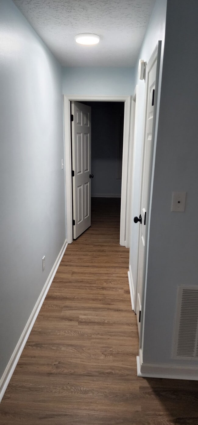 Building Photo - 102 Millwheel Ct