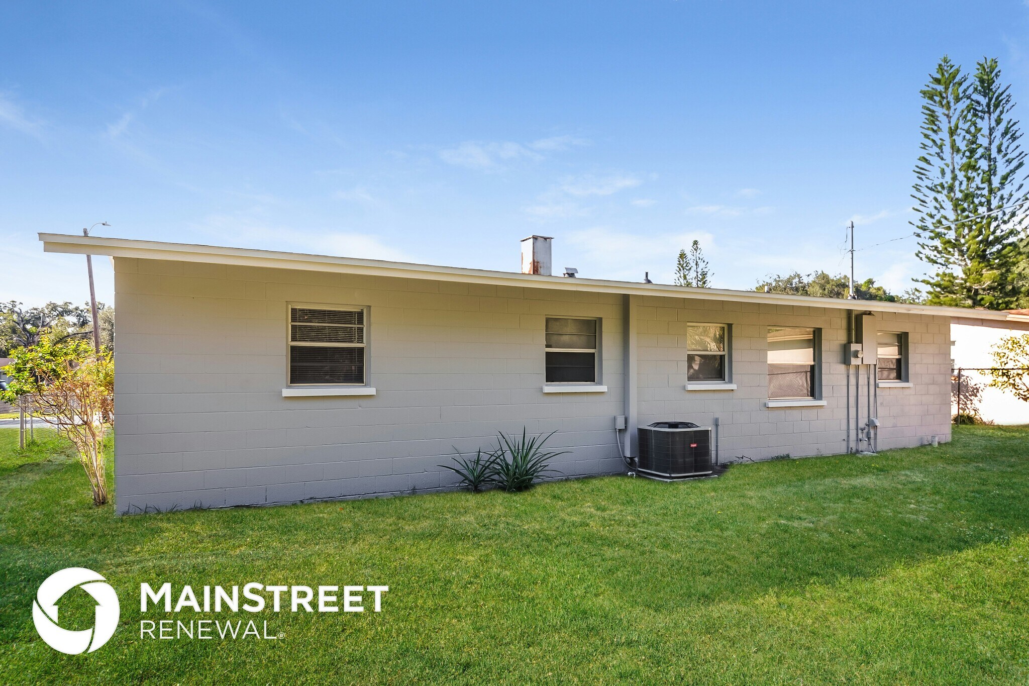 Building Photo - 2006 4th Ave W