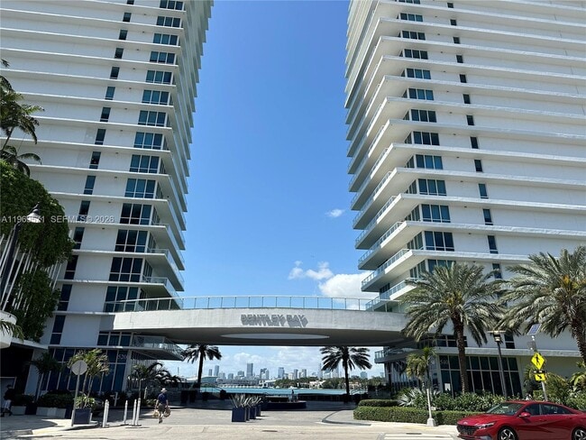 Building Photo - 540 West Ave