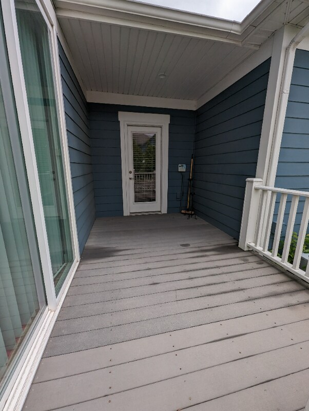 Building Photo - 10617 Topview Rd