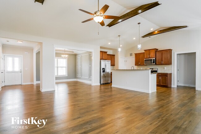 Building Photo - 13 Spruce Pt Dr