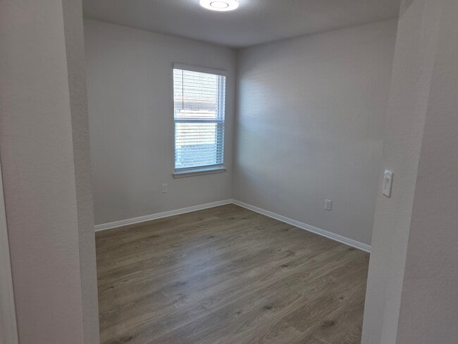 Building Photo - 2421 Corriente Path