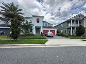 Building Photo - 6875 Broglie St