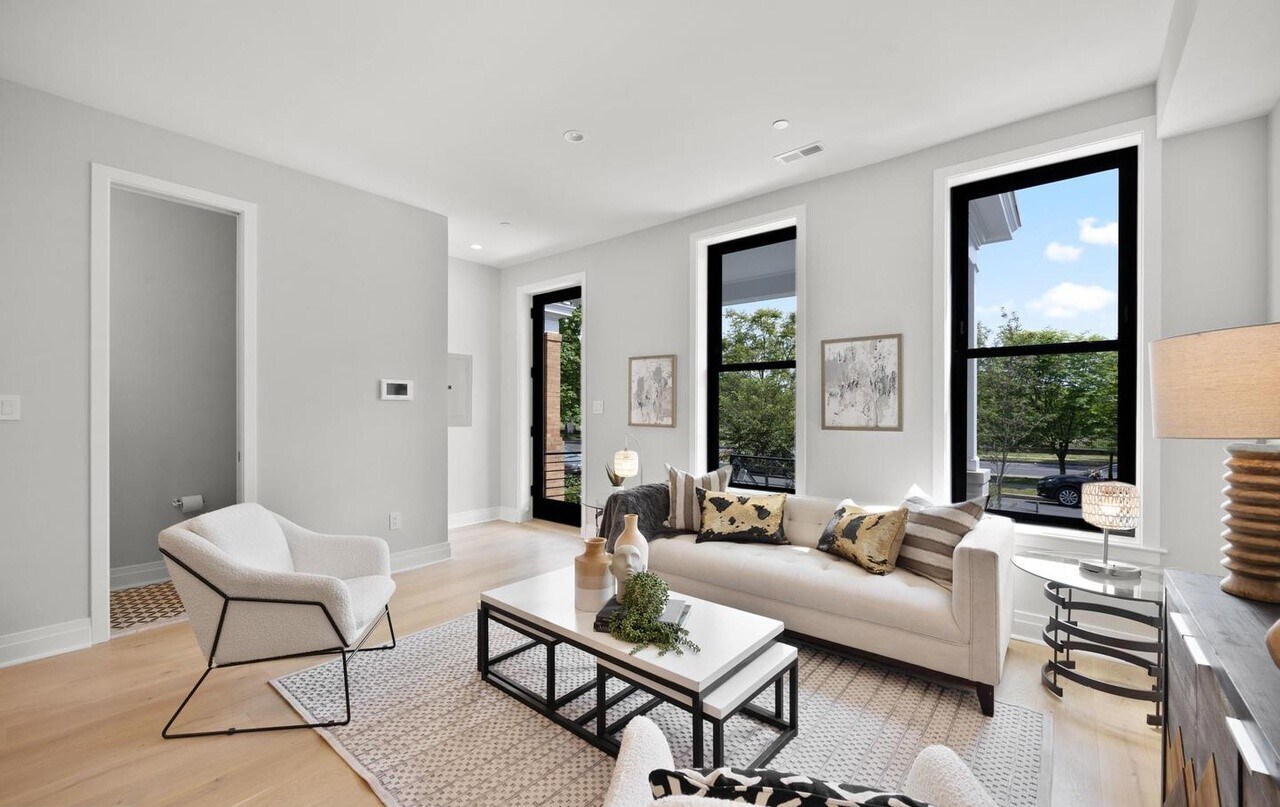 Building Photo - 431 Quincy St NW