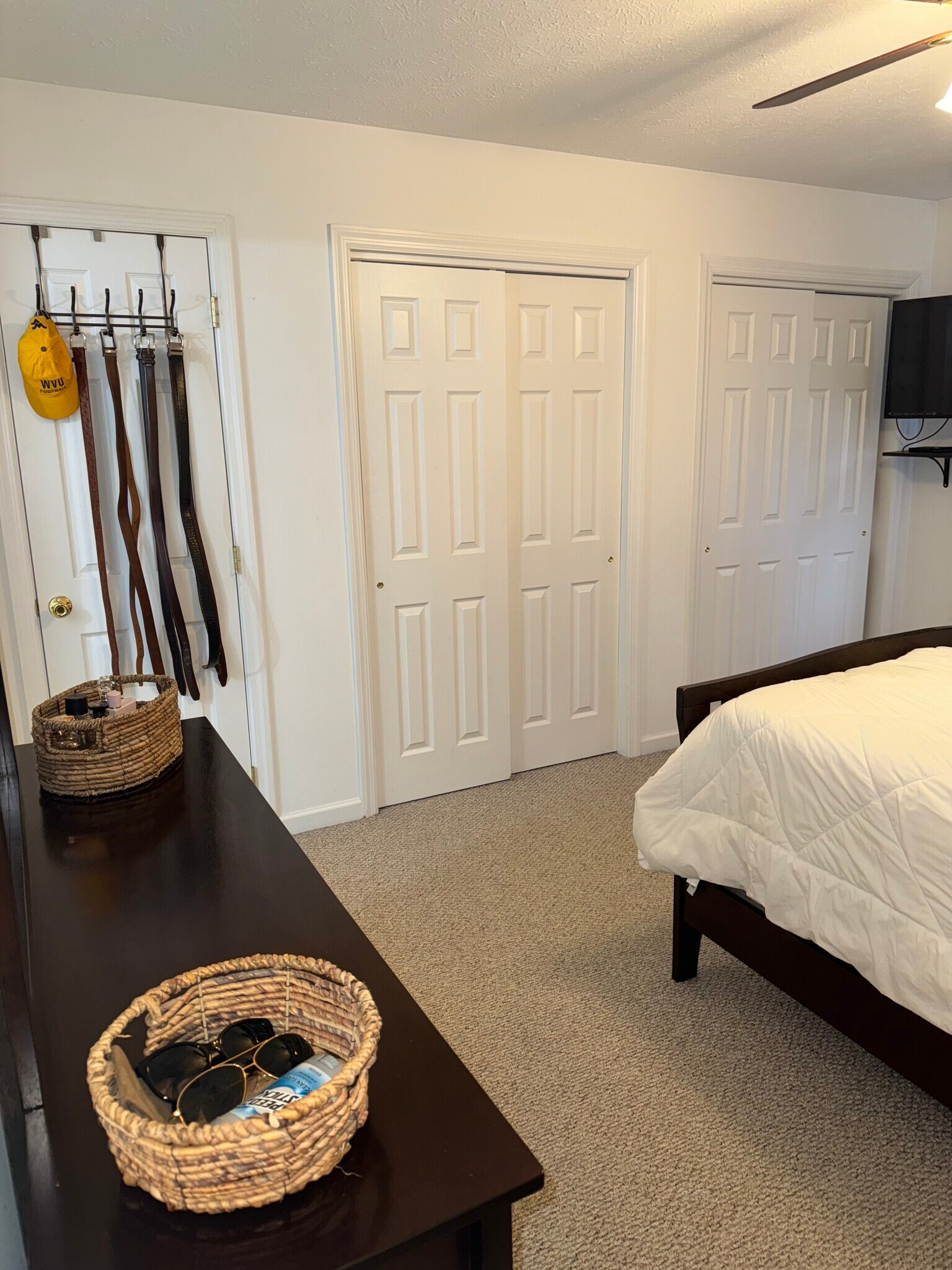 Building Photo - 1080 Willowdale Rd