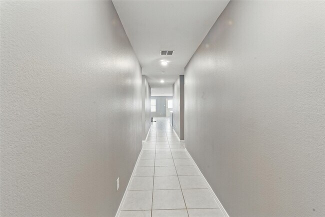 Building Photo - 341 Dry Cyn Wy