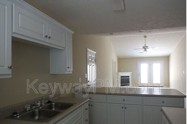 Building Photo - 5166 Aruba Cir