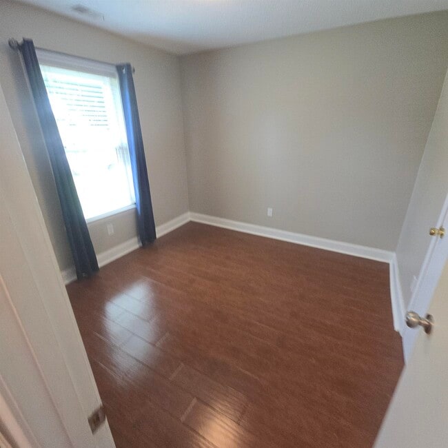 Building Photo - 2317 Belin Dr